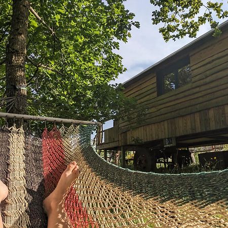 La Roulotte Tiny House Du Mond'Ideal Leval  Eksteriør bilde